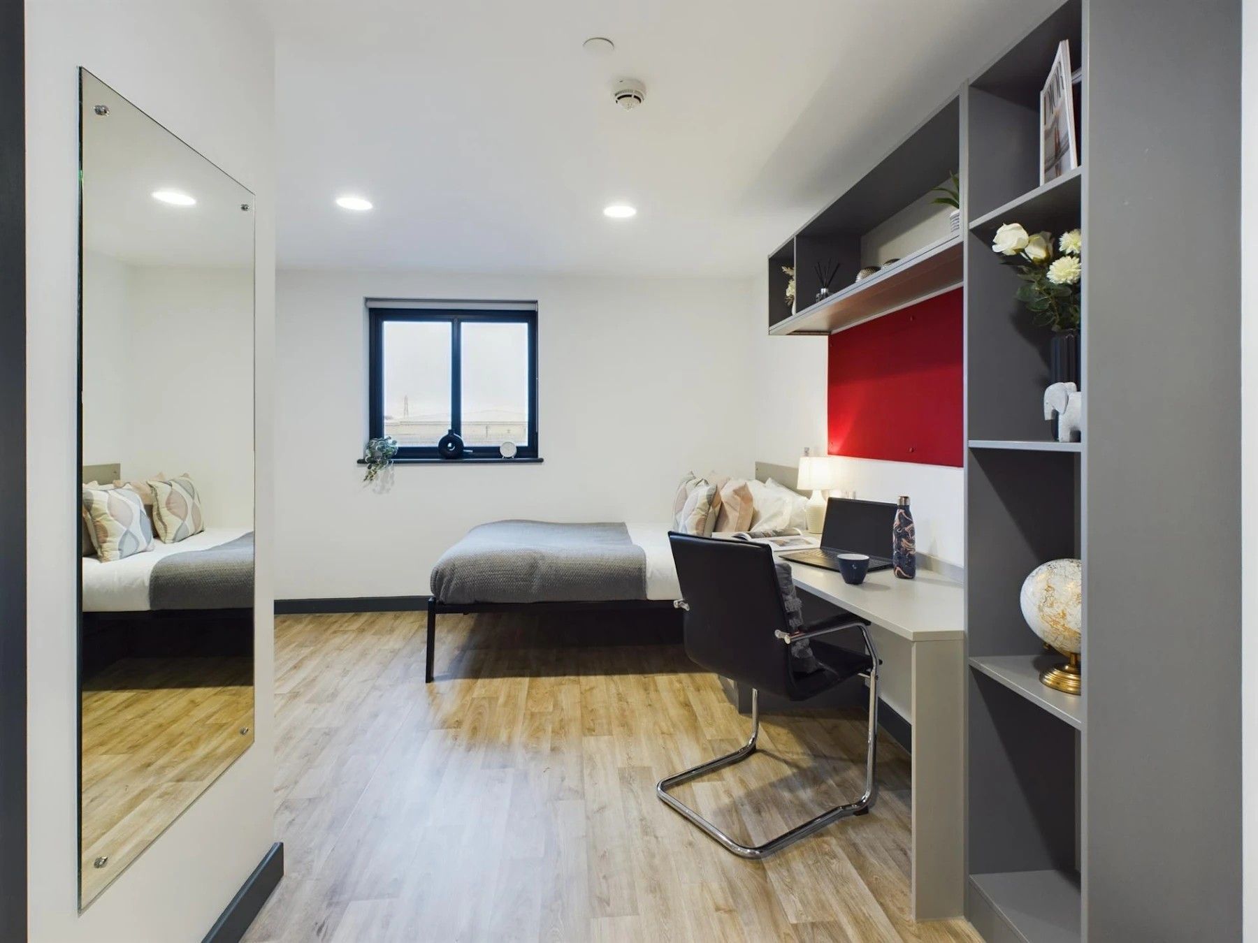 Gold Ensuite